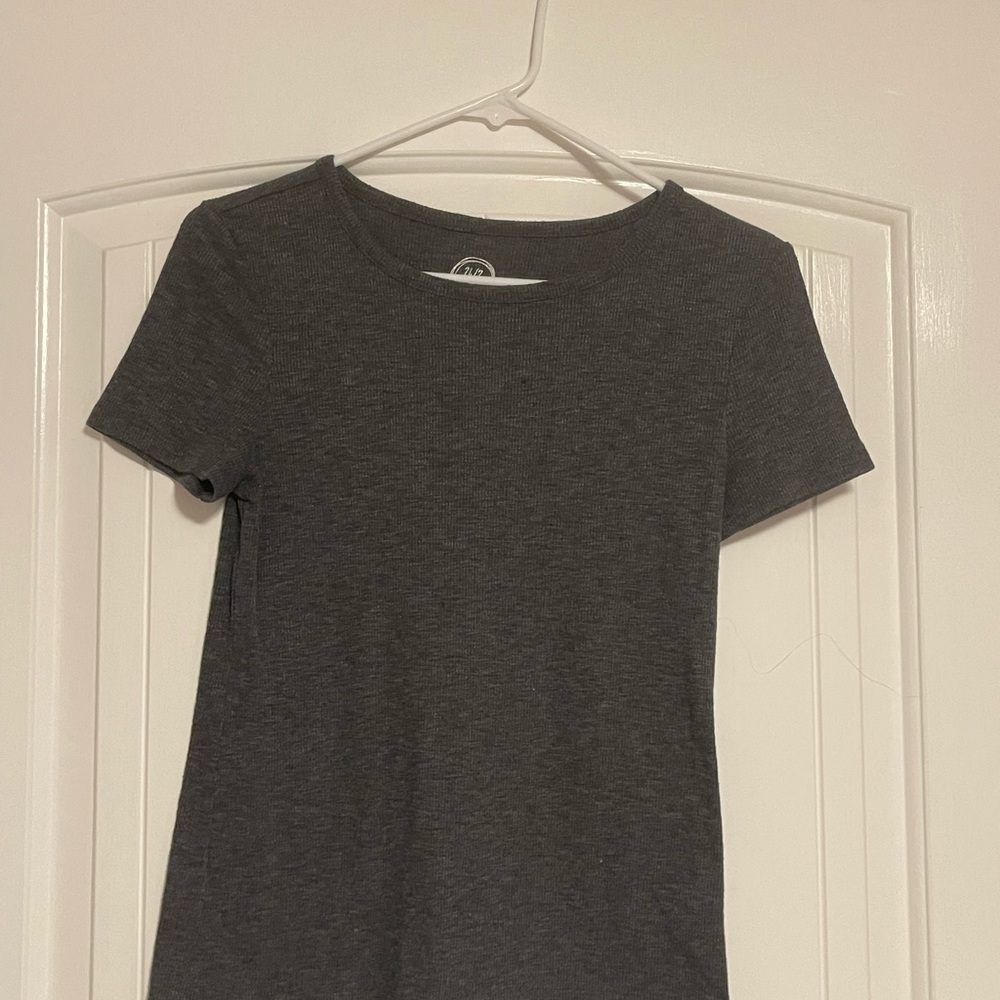 Plain Ribbed Tee